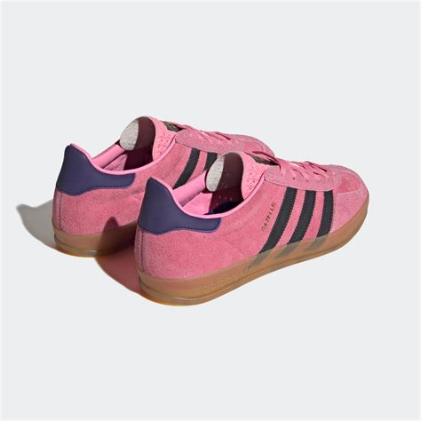 adidas gazelle schwarz rosa|adidas gazelle sandals.